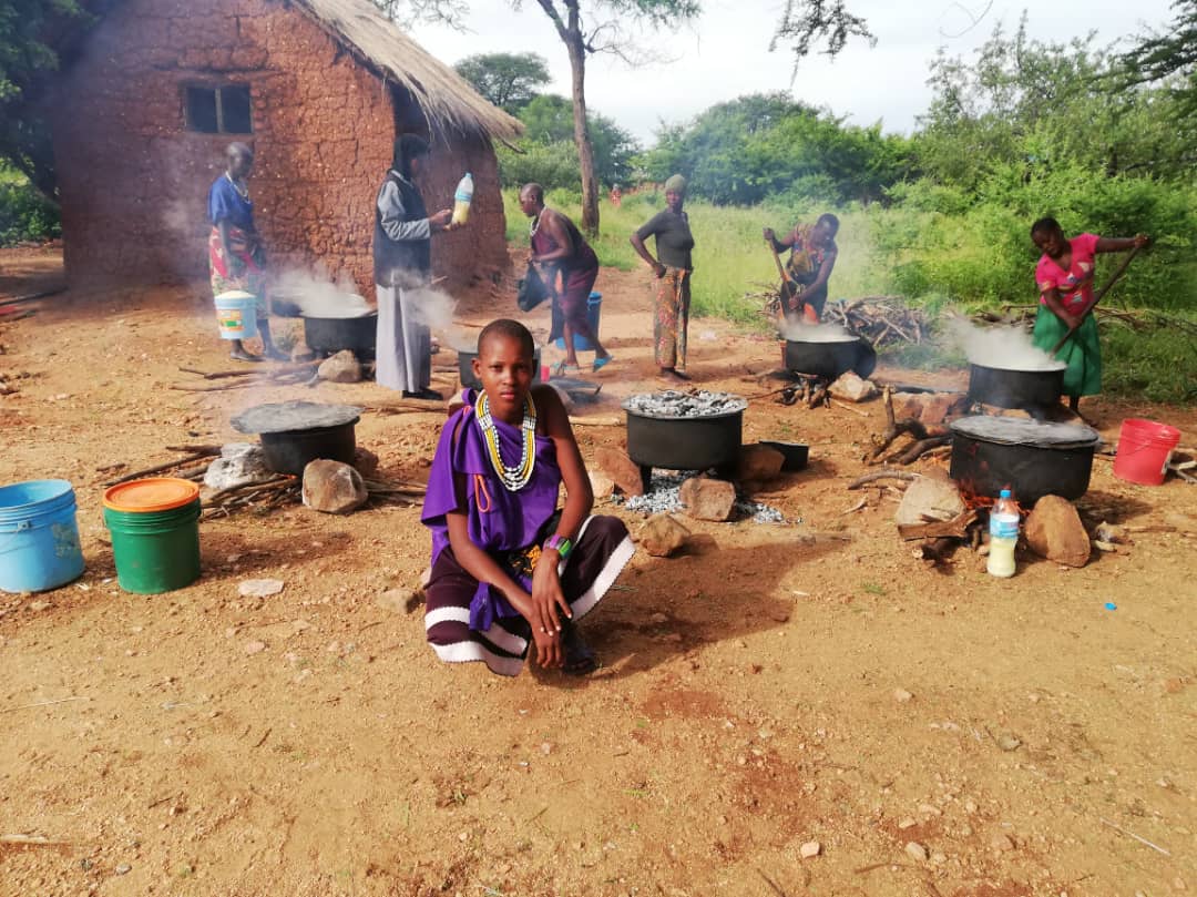 Răspunsuri liturgice la Parohia Ipwasi în trei limbi: swahili, greacă și română