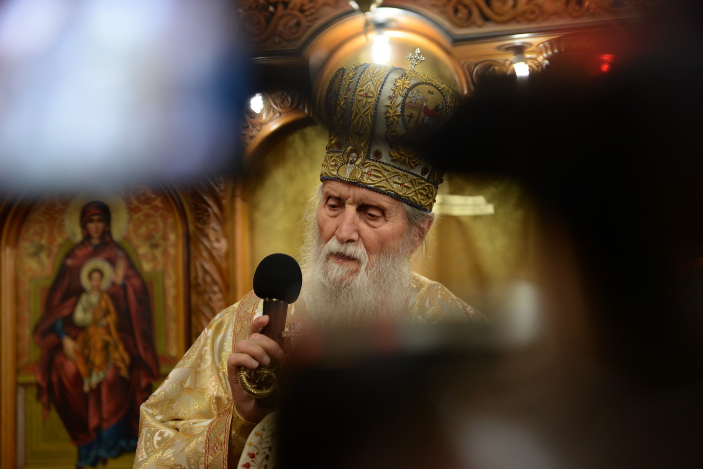 Liturghie arhierească la „Biserica dorneană de sub Runc”