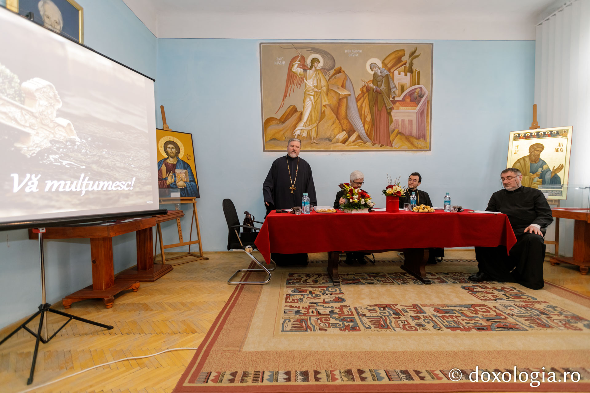 Foto: Pr. Silviu Cluci Redactorul coordonator al revistei ieșene „Teologie și Viață”, notat cu „Excelent” la susținerea tezei de doctorat