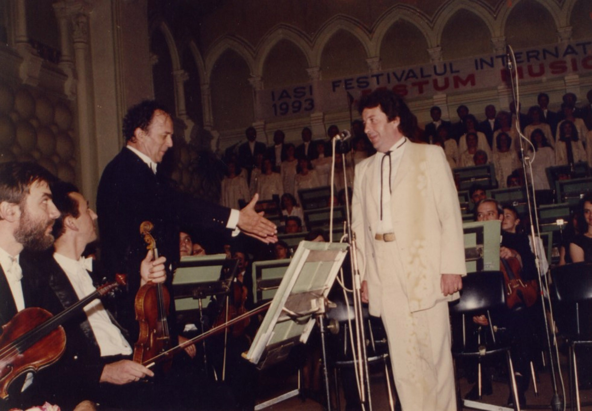 Ne-a părăsit un autentic artist! In memoriam Doru Morariu, dirijor al Corului Academic al Filarmonicii din Iași