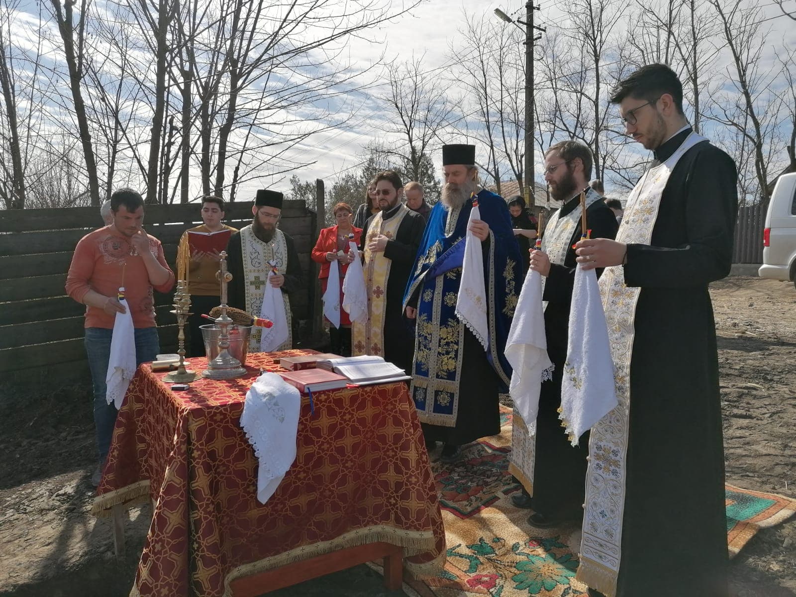 ASCOR Iași ridică o casă pentru o familie cu șapte membri