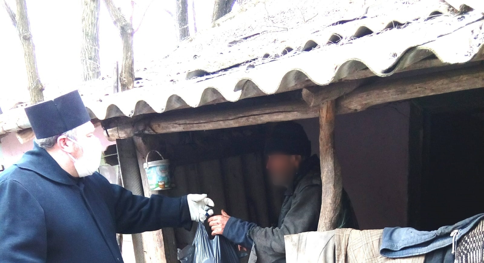 O mână de ajutor pentru credincioșii singuri de la Parohia Lișmănița