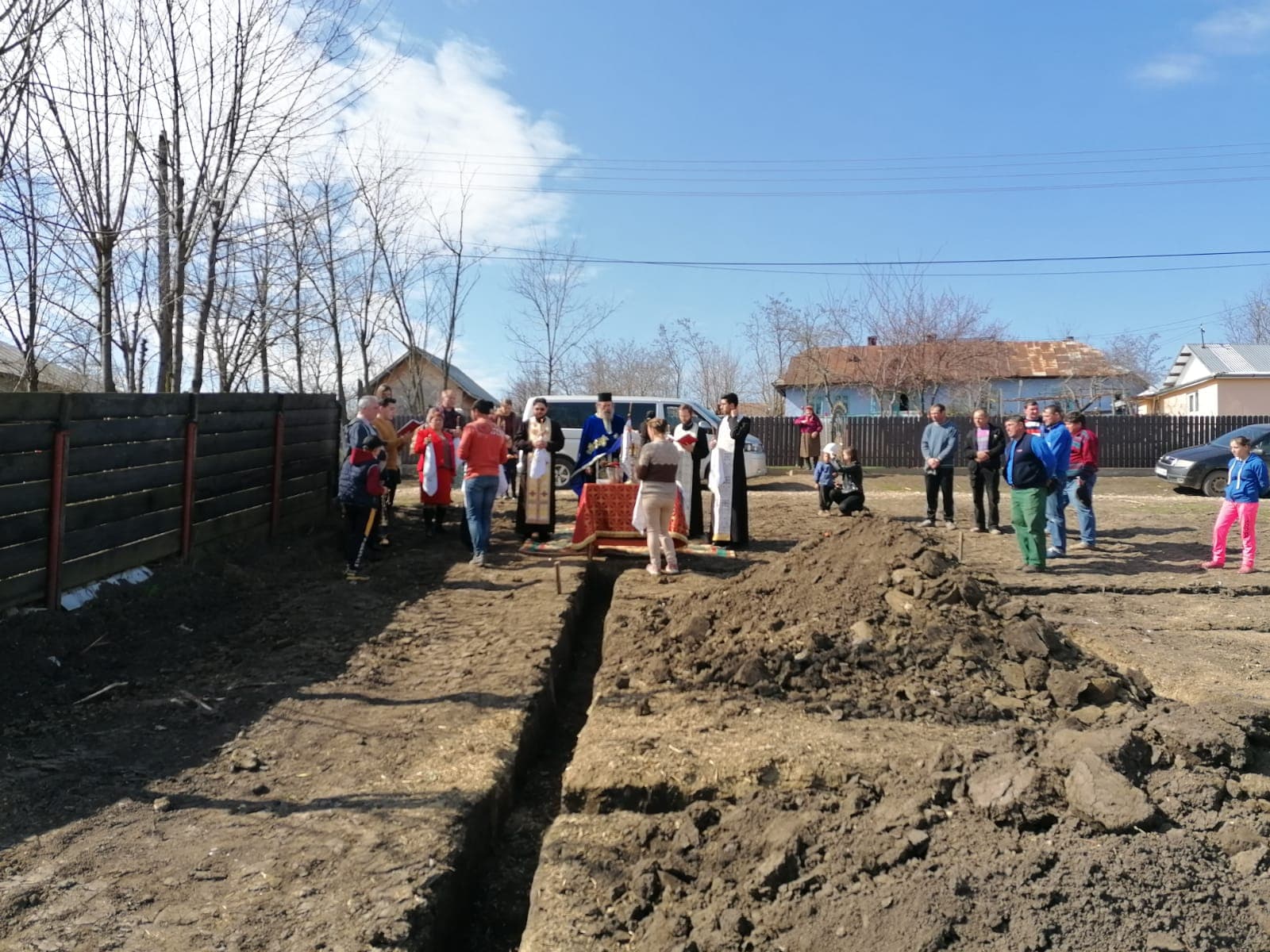 ASCOR Iași ridică o casă pentru o familie cu șapte membri