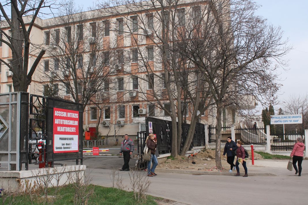 Arhiepiscopia Dunării de Jos oferă sprijin spiritual şi material persoanelor aflate în carantină