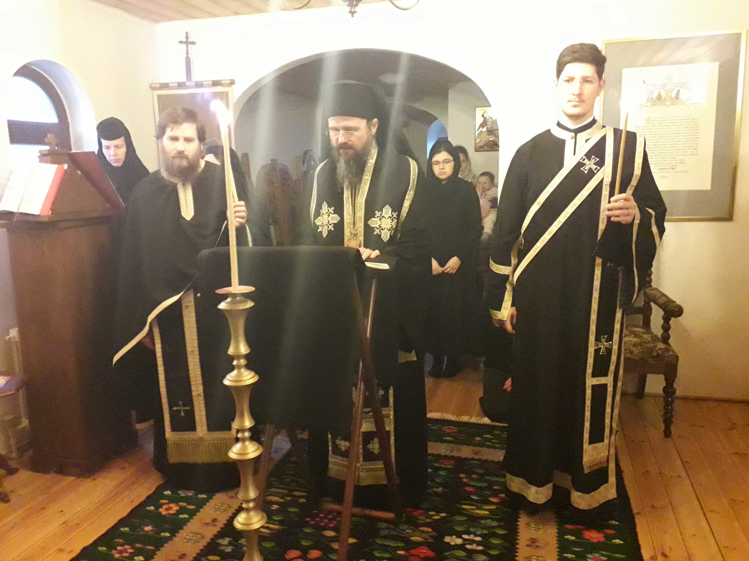 PS Macarie: „Trebuie să ne gândim nu doar la mântuirea noastră, ci și la mântuirea celor de lângă noi” PS Macarie: „Trebuie să ne gândim nu doar la mântuirea noastră, ci și la mântuirea celor de lângă noi”