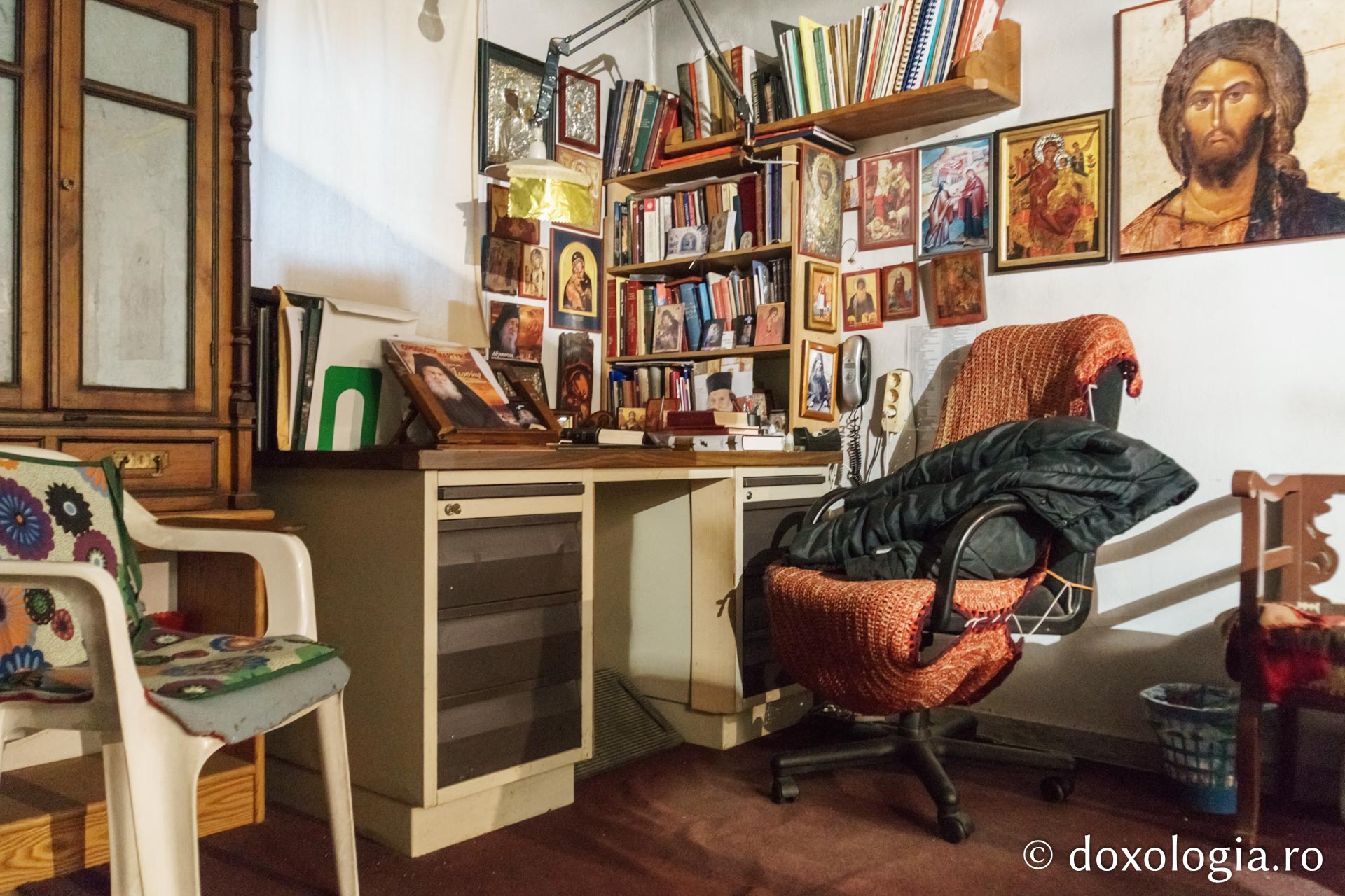 (Foto) Pași de pelerin la Chilia „Sfinții Doctori fără de arginți Cosma și Damian” – Vatoped, Athos (Foto) Pași de pelerin la Chilia „Sfinții Doctori fără de arginți Cosma și Damian” – Vatoped, Athos