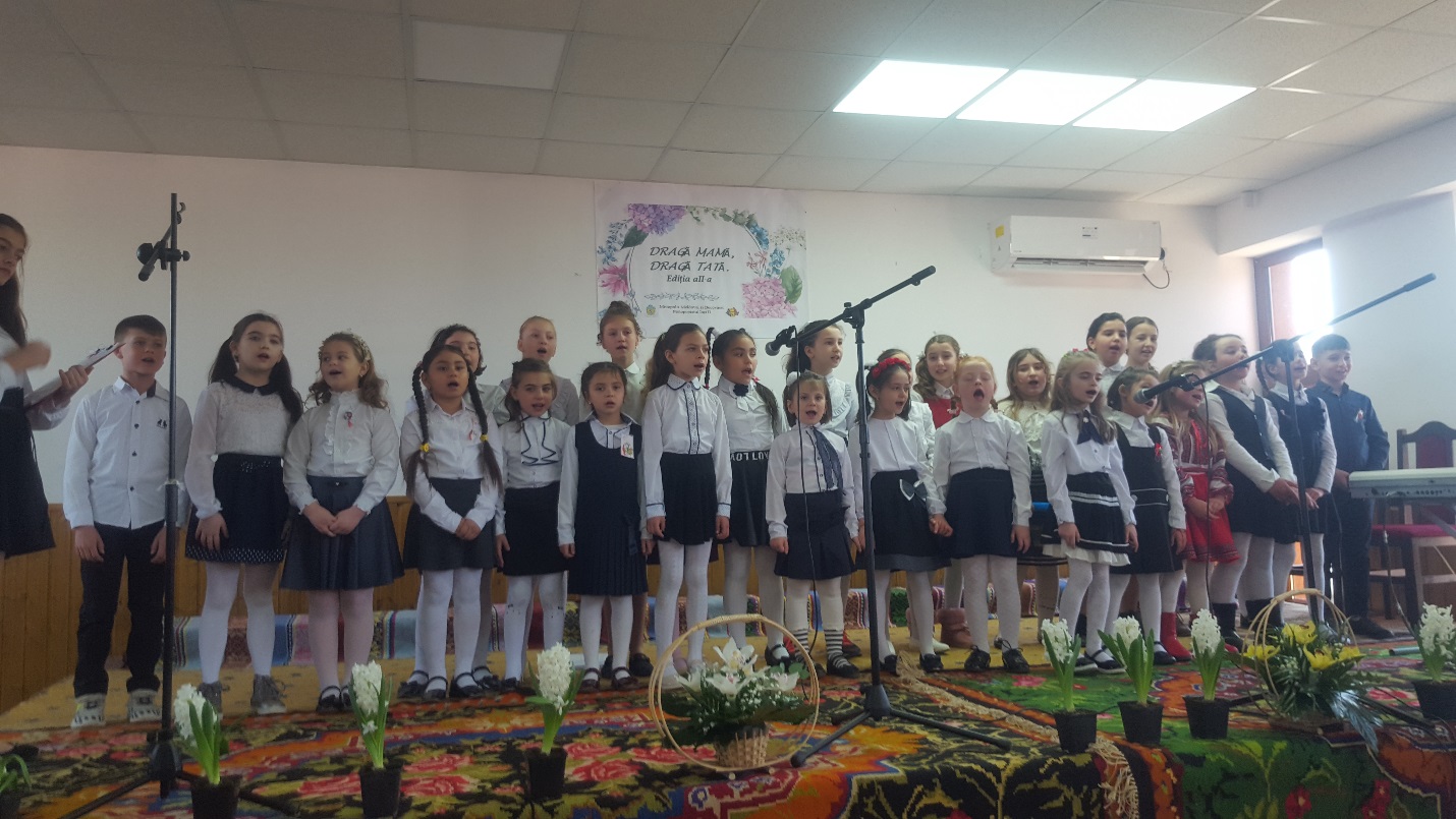 Concertul „Dragă mamă, dragă tată”, în Parohia Cozmești