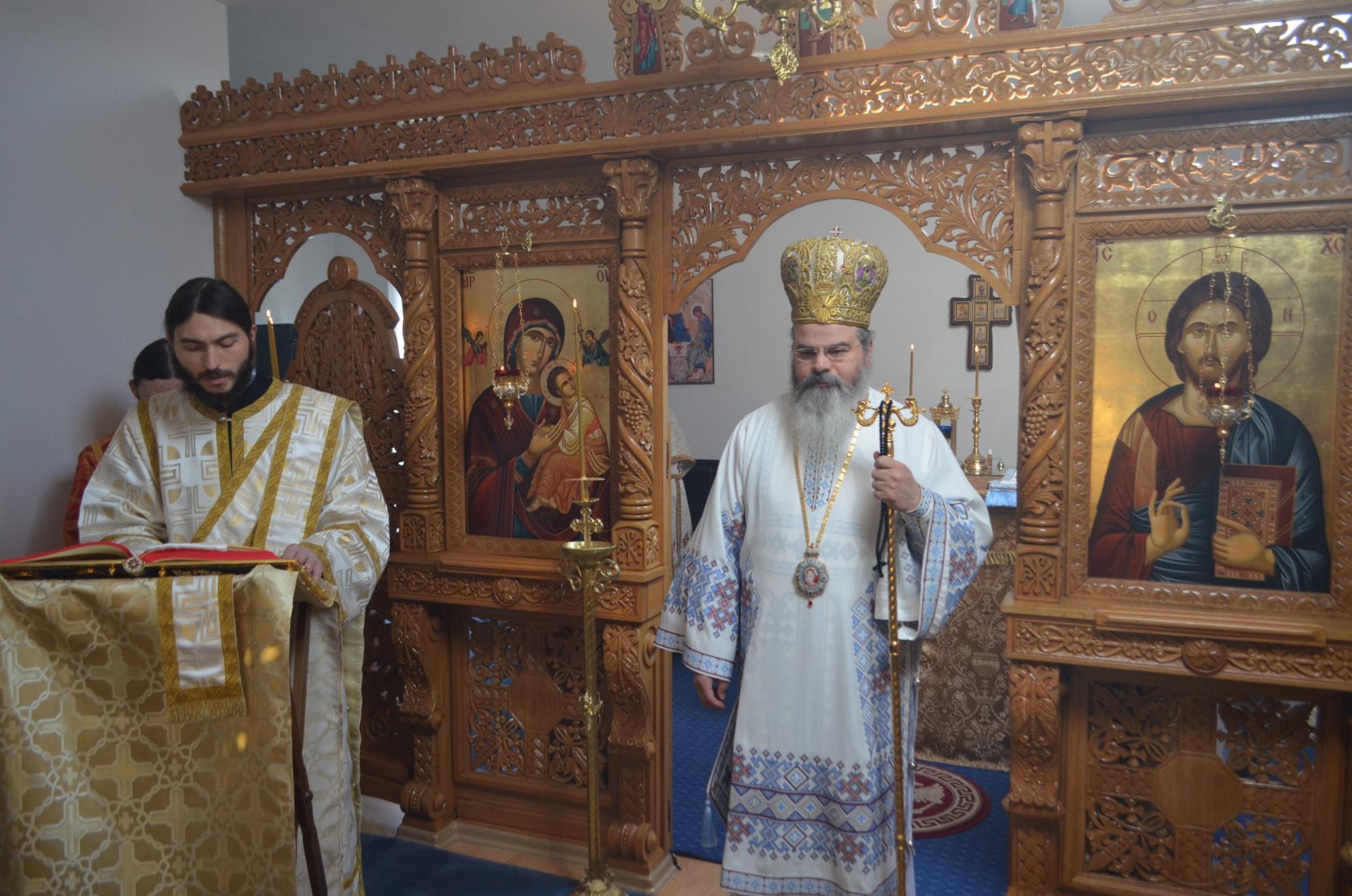 Slujbe arhiereşti oficiate în incinta Centrului eparhial Huşi