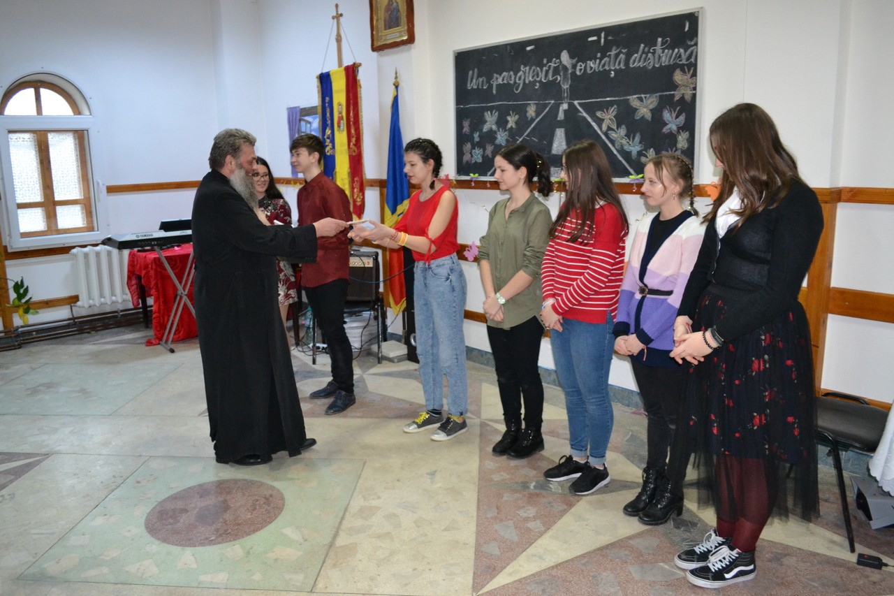 Manifestare în cadrul programului Pro Vita, la Botoşani Manifestare în cadrul programului Pro Vita, la Botoşani