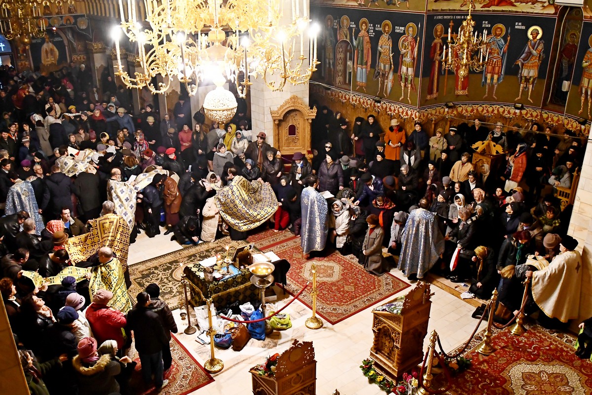 Cerc pastoral la Biserica „Sfântul Ierarh Nectarie” din Iaşi