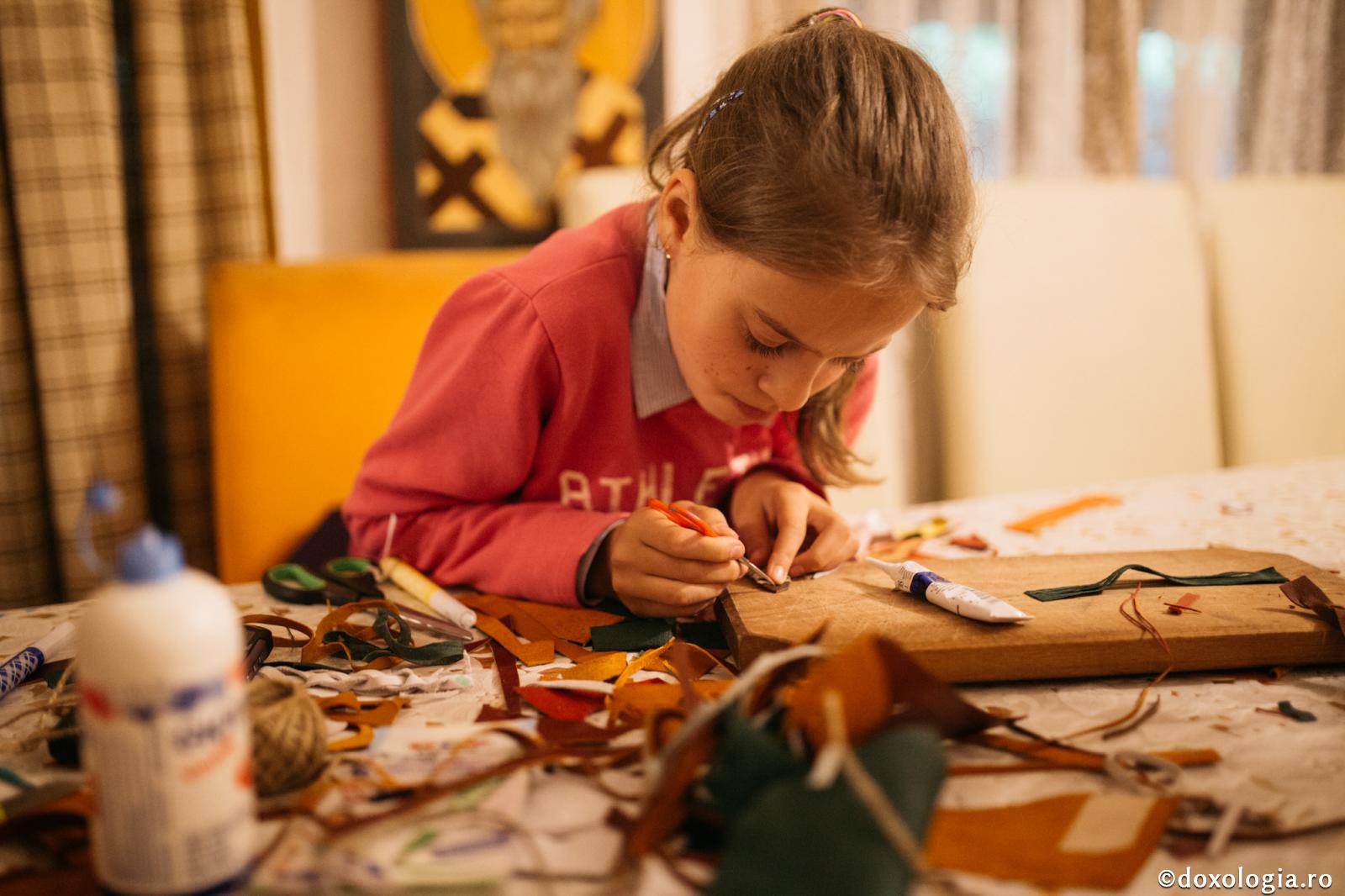 (Video) Ce le răspundem copiilor despre situația actuală? – Părintele Ciprian Negreanu