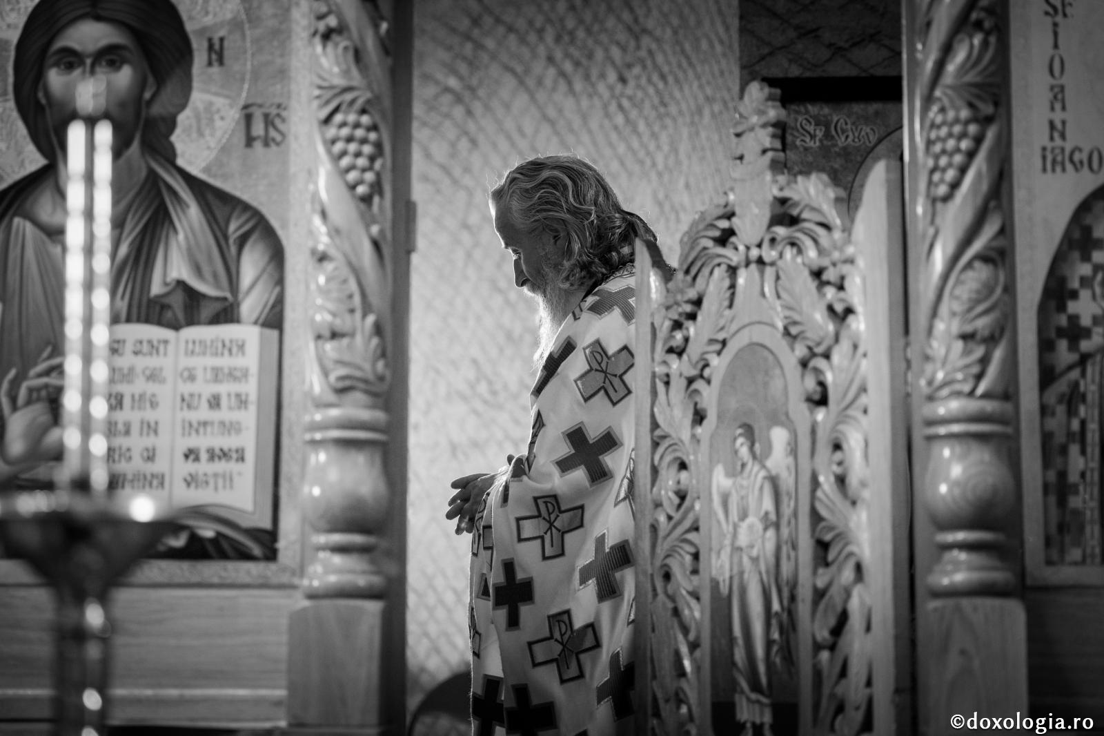 foto: Oana Nechifor Preotul misionar, un „cirineu” așezat de Dumnezeu în drumul bolnavului