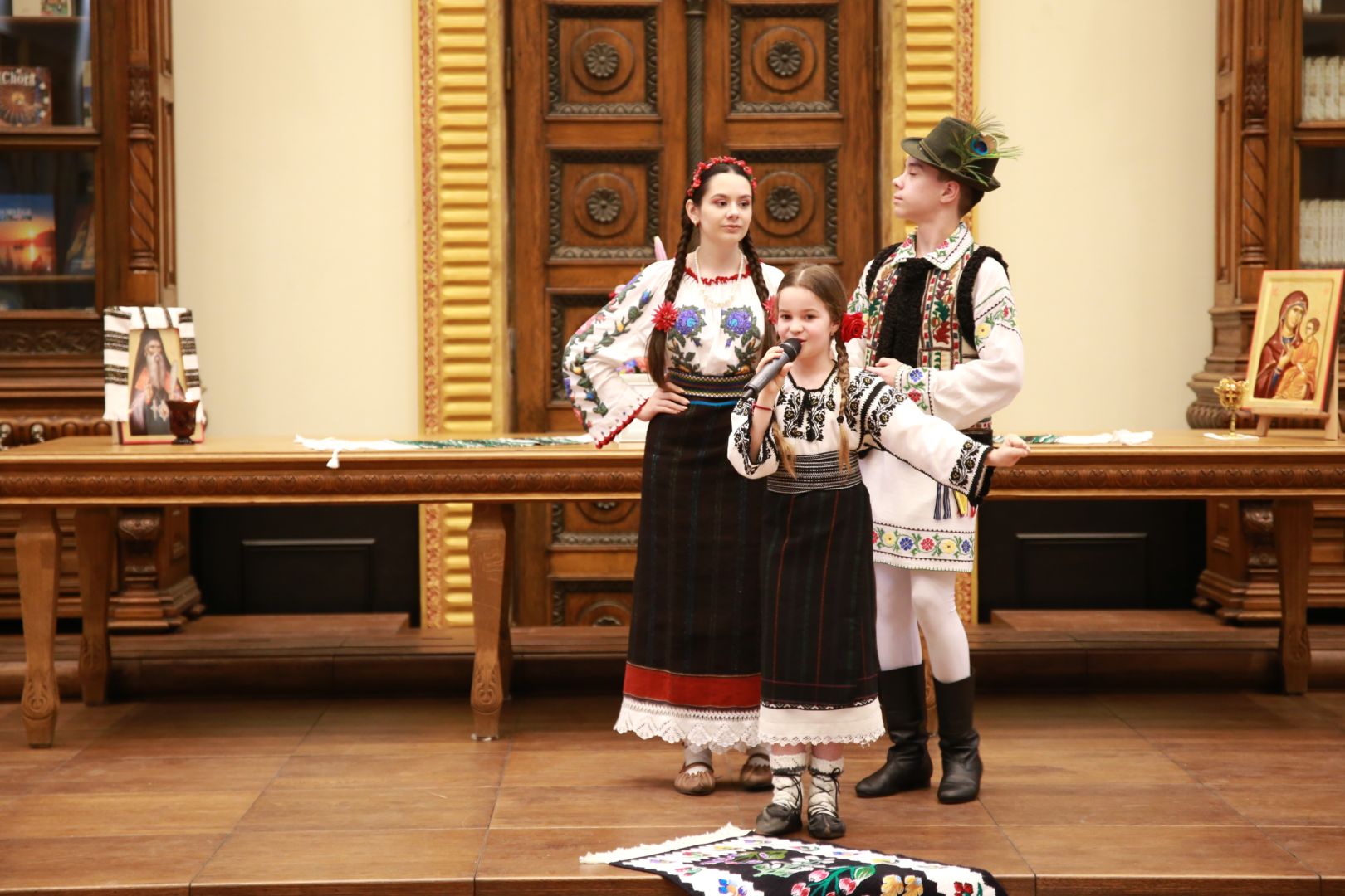 „Mângâiere pentru bunicuțe prin cânt duios”