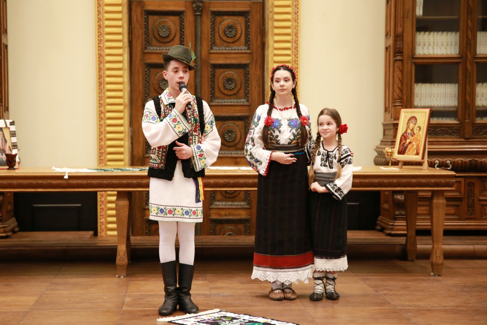 „Mângâiere pentru bunicuțe prin cânt duios”