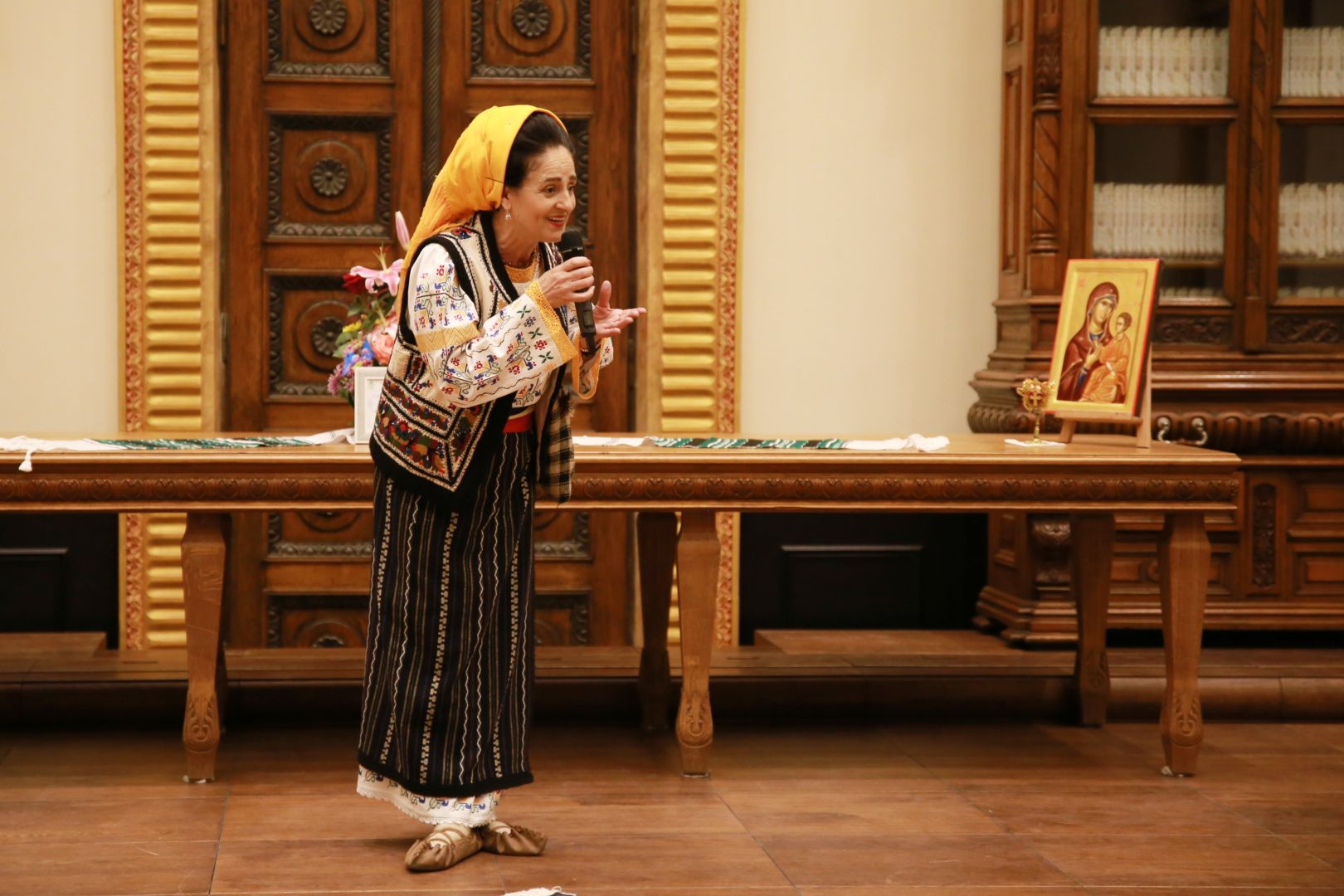 „Mângâiere pentru bunicuțe prin cânt duios”