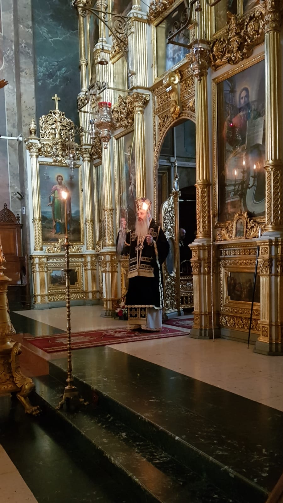 IPS Părinte Teofan: „Nu există cale mai potrivită pentru viață ca Sfânta și Dumnezeiasca Împărtășanie”