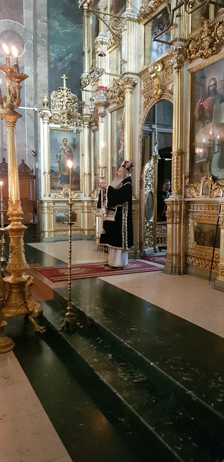 IPS Părinte Teofan: „Nu există cale mai potrivită pentru viață ca Sfânta și Dumnezeiasca Împărtășanie”