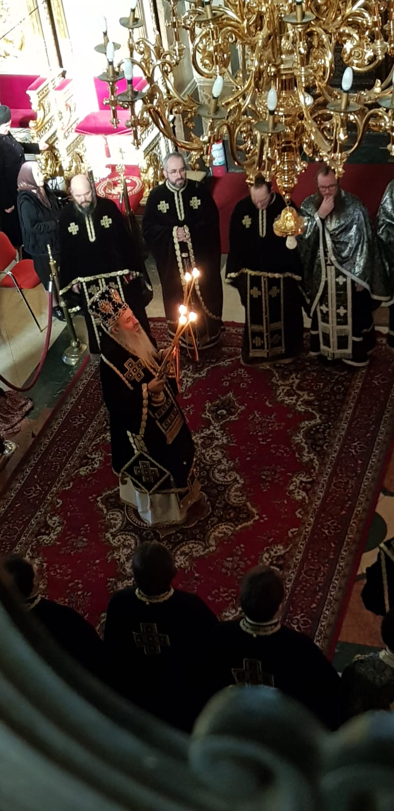 IPS Părinte Teofan: „Nu există cale mai potrivită pentru viață ca Sfânta și Dumnezeiasca Împărtășanie”