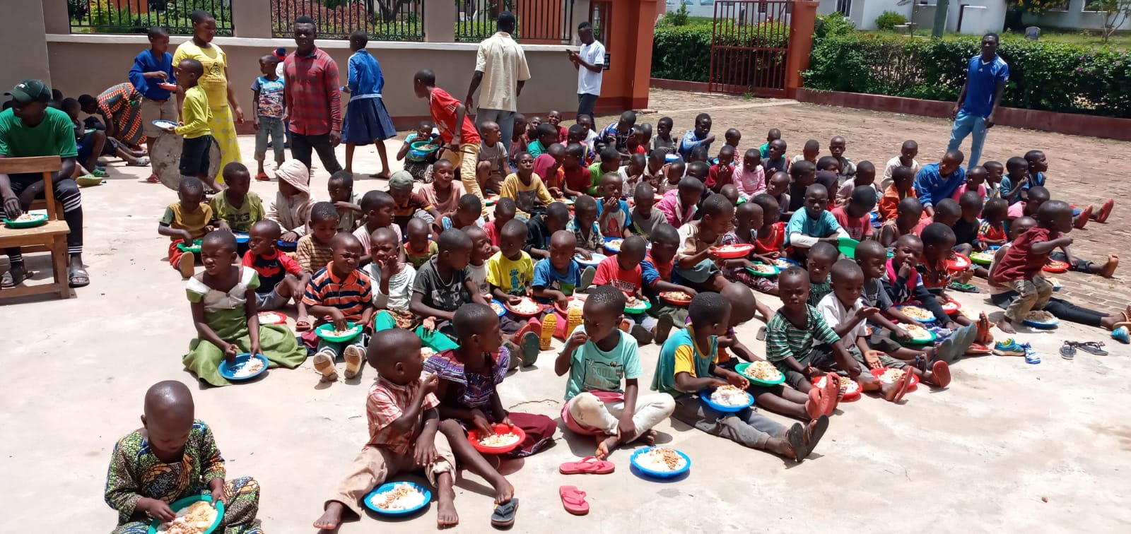 34 de persoane au primit Taina Sfântului Botez în Kidamali, Tanzania