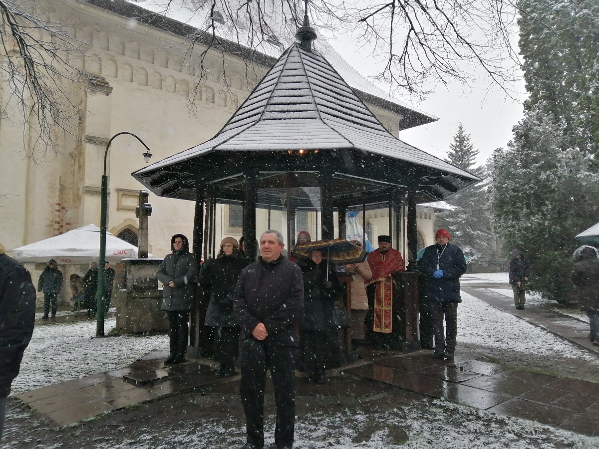 IPS Arhiepiscop Pimen: „ Strădaniile duhovnicești, necazurile de toate felurile, care sunt o cruce”