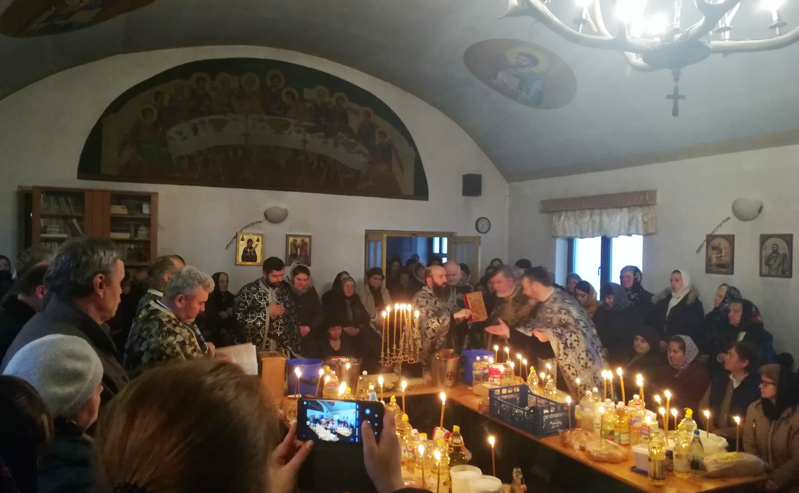 Maslu de obște la Parohia Chintinici - Roznov