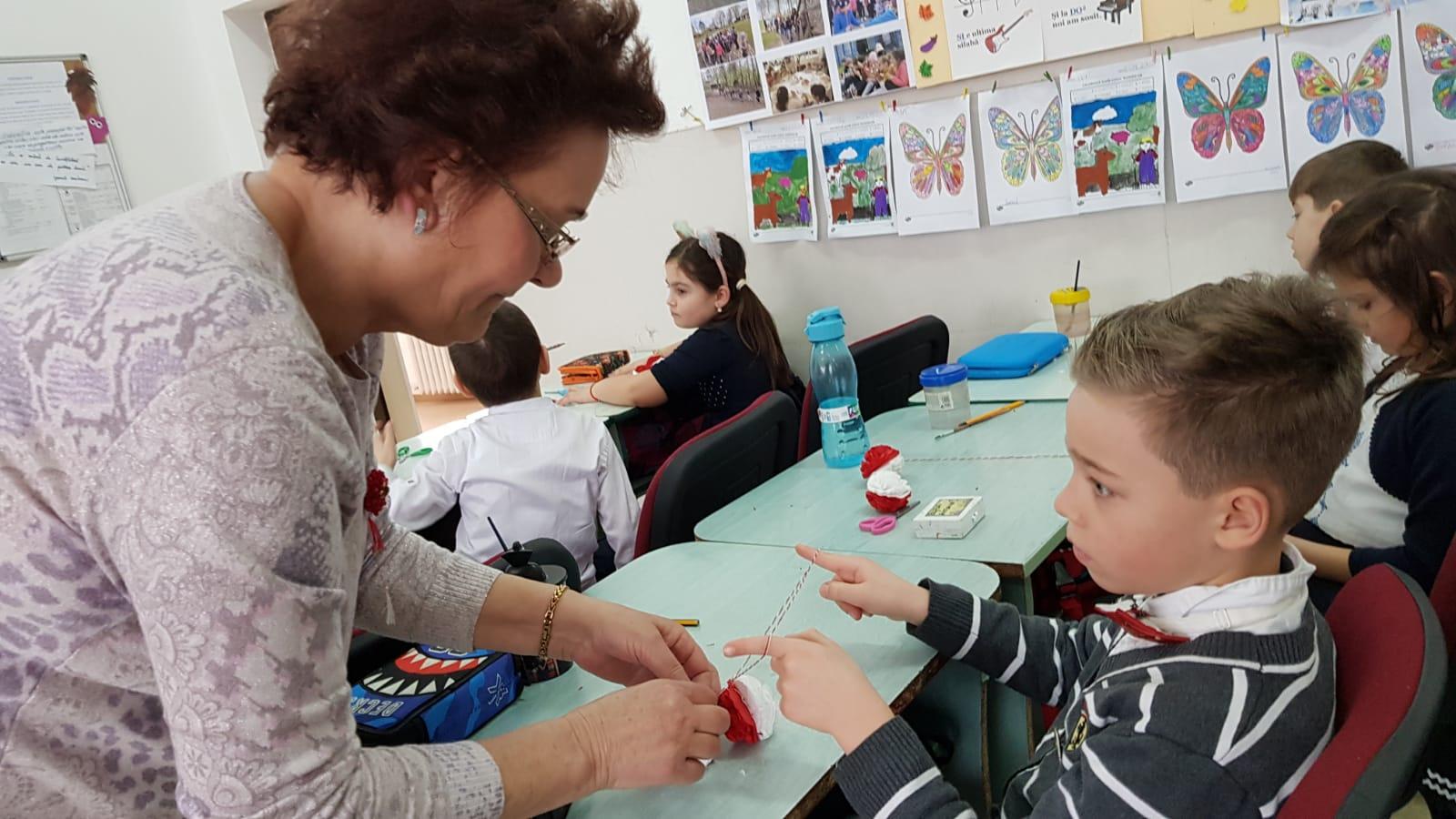 Atelier de mărțișoare la Școala „Ion Simionescu”