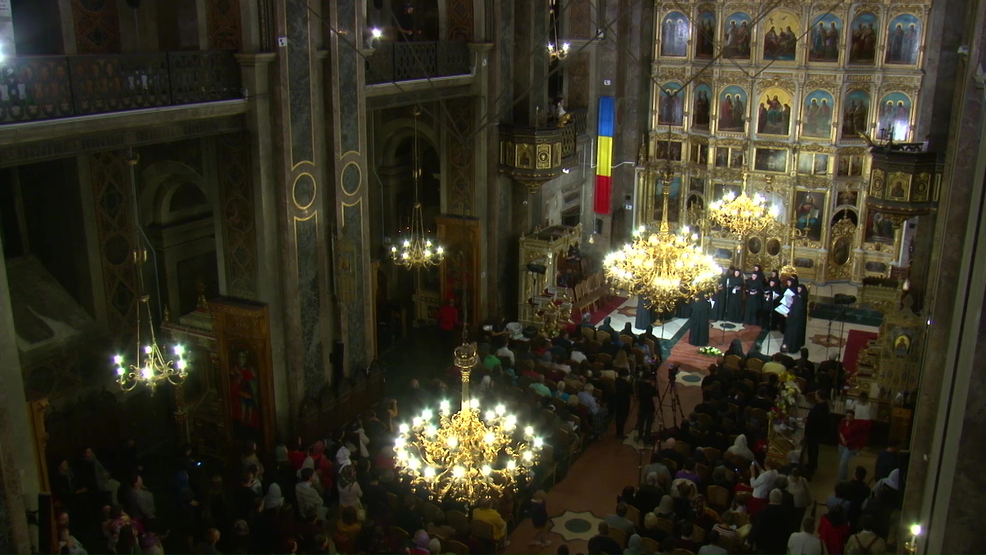 (Video) Binecuvântările Adormirii Maicii Domnului – Corul „Cuviosul Iosif de la Mănăstirea Văratec” (Video) Binecuvântările Adormirii Maicii Domnului – Corul „Cuviosul Iosif de la Mănăstirea Văratec”