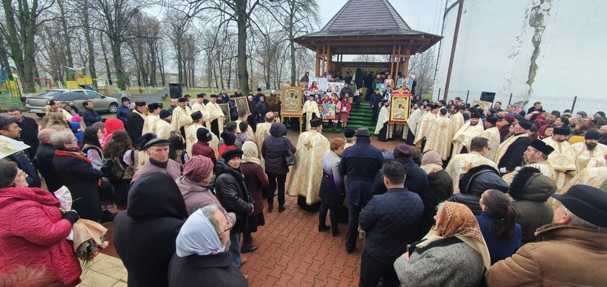 Procesiune în Duminica Ortodoxiei, la Roman