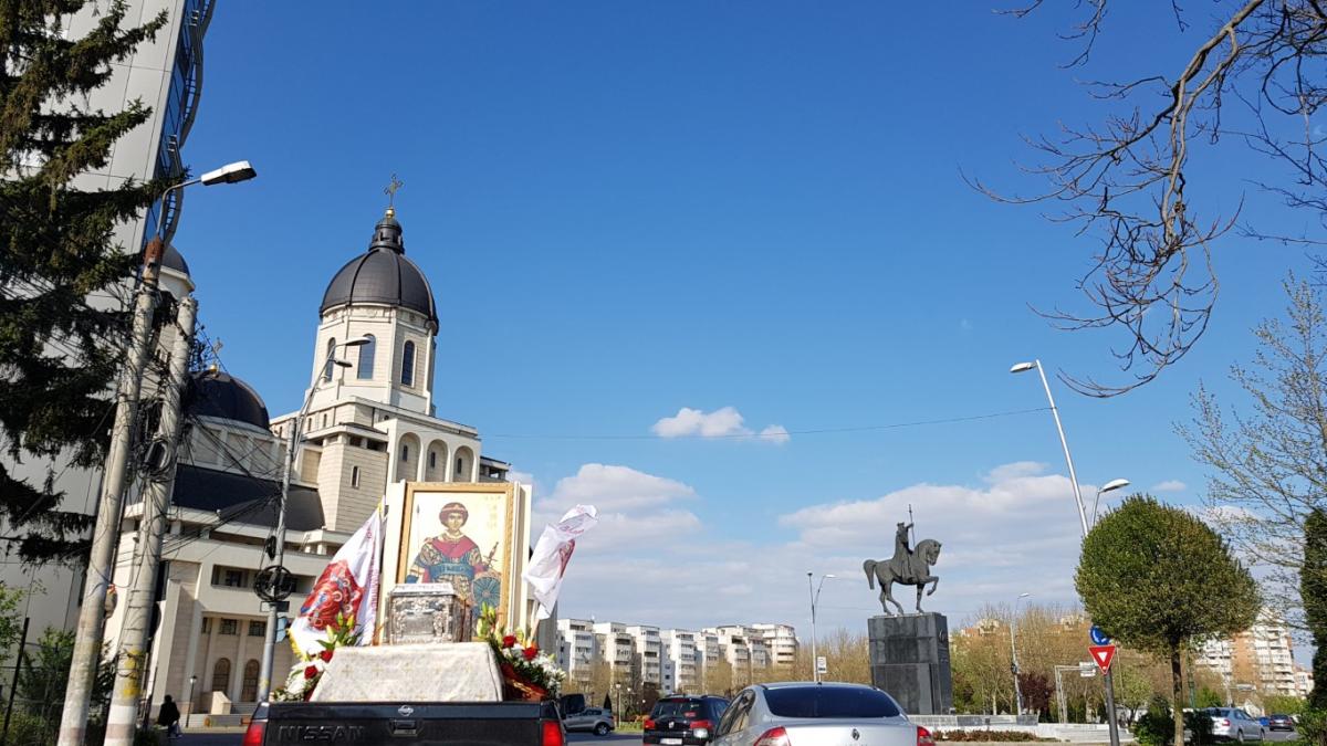 Procesiune în cinstea Sfântului Gheorghe la Bacău