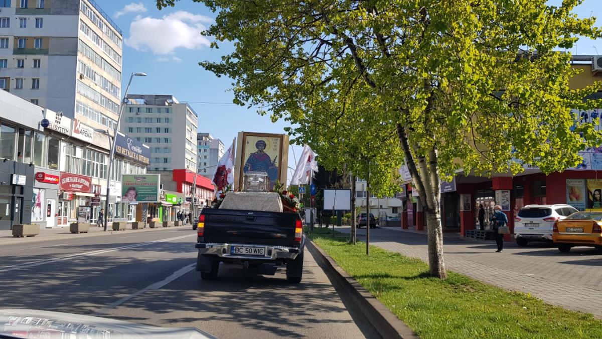Procesiune în cinstea Sfântului Gheorghe la Bacău