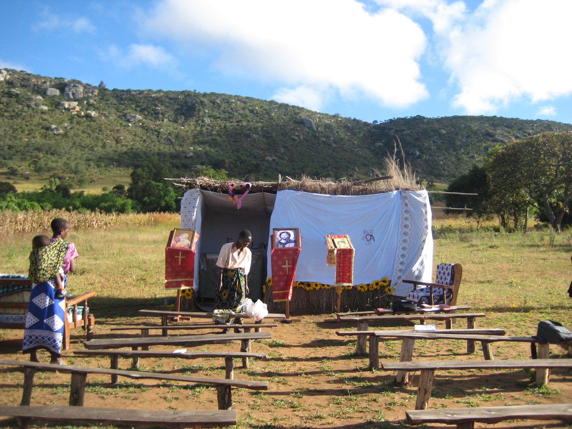 135 de persoane au donat 48.891 lei pentru lucrarea Centrului Misionar Ortodox din Kidamali