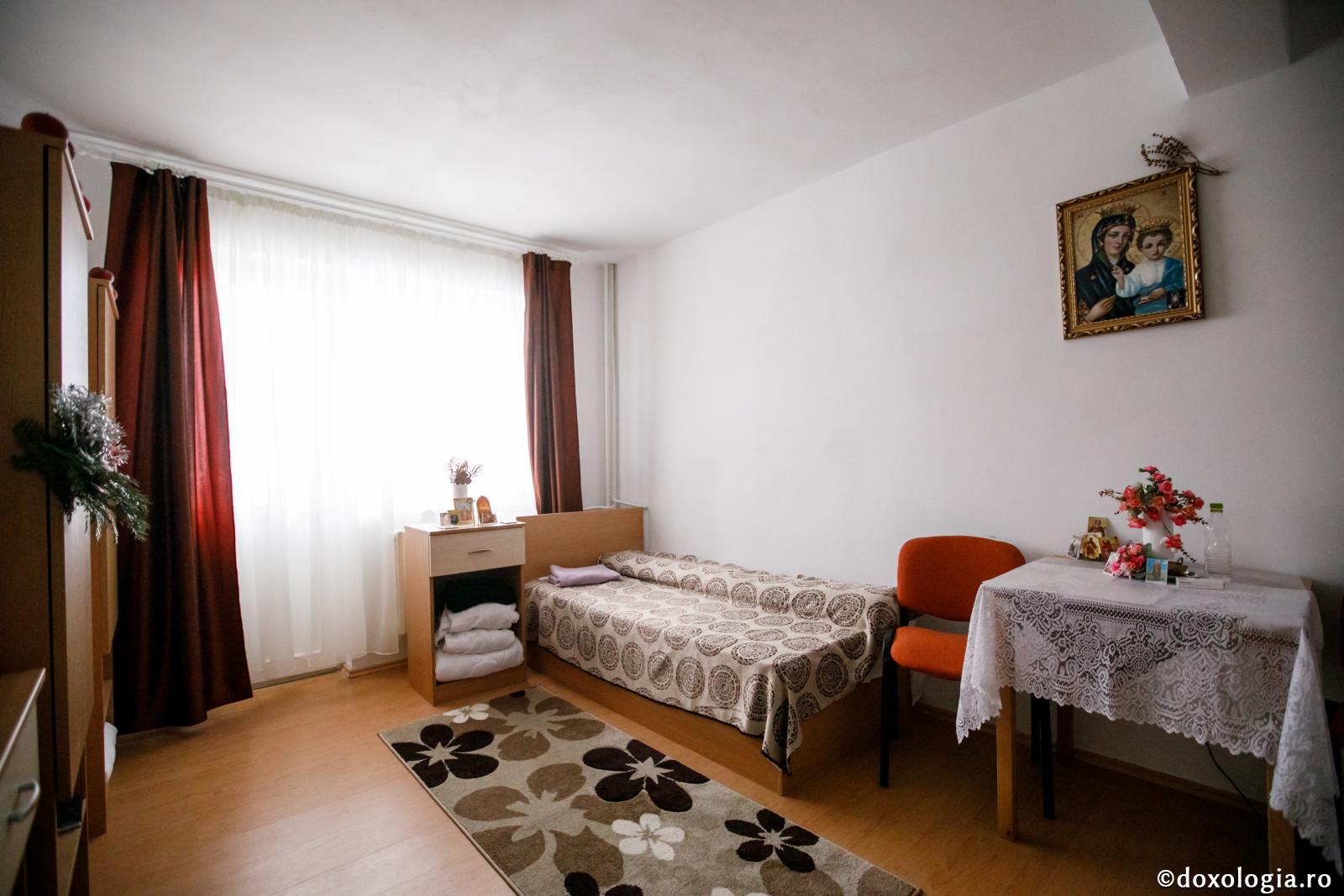 (Video) Ce să facem acasă în timpul slujbelor în direct? – Părintele Ciprian Negreanu (Video) Ce să facem acasă în timpul slujbelor în direct? – Părintele Ciprian Negreanu