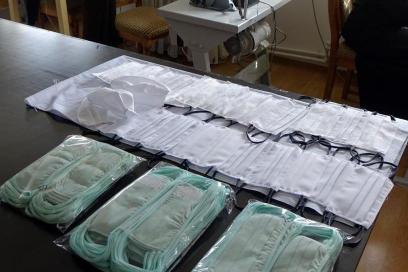 Măşti de protecţie din partea Protopopiatului Hârlău