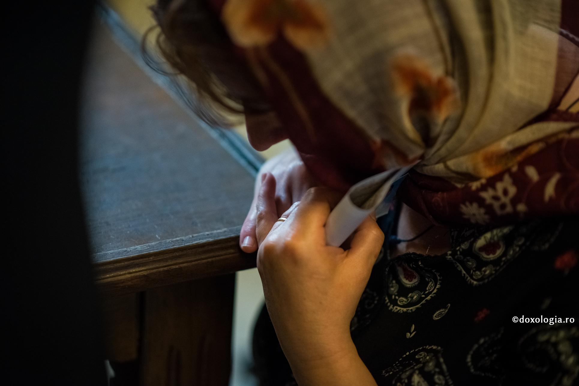 (Video) „Atitudinea corectă față de criza aceasta este cea care trece prin propria pocăință” – Părintele Răzvan Ionescu