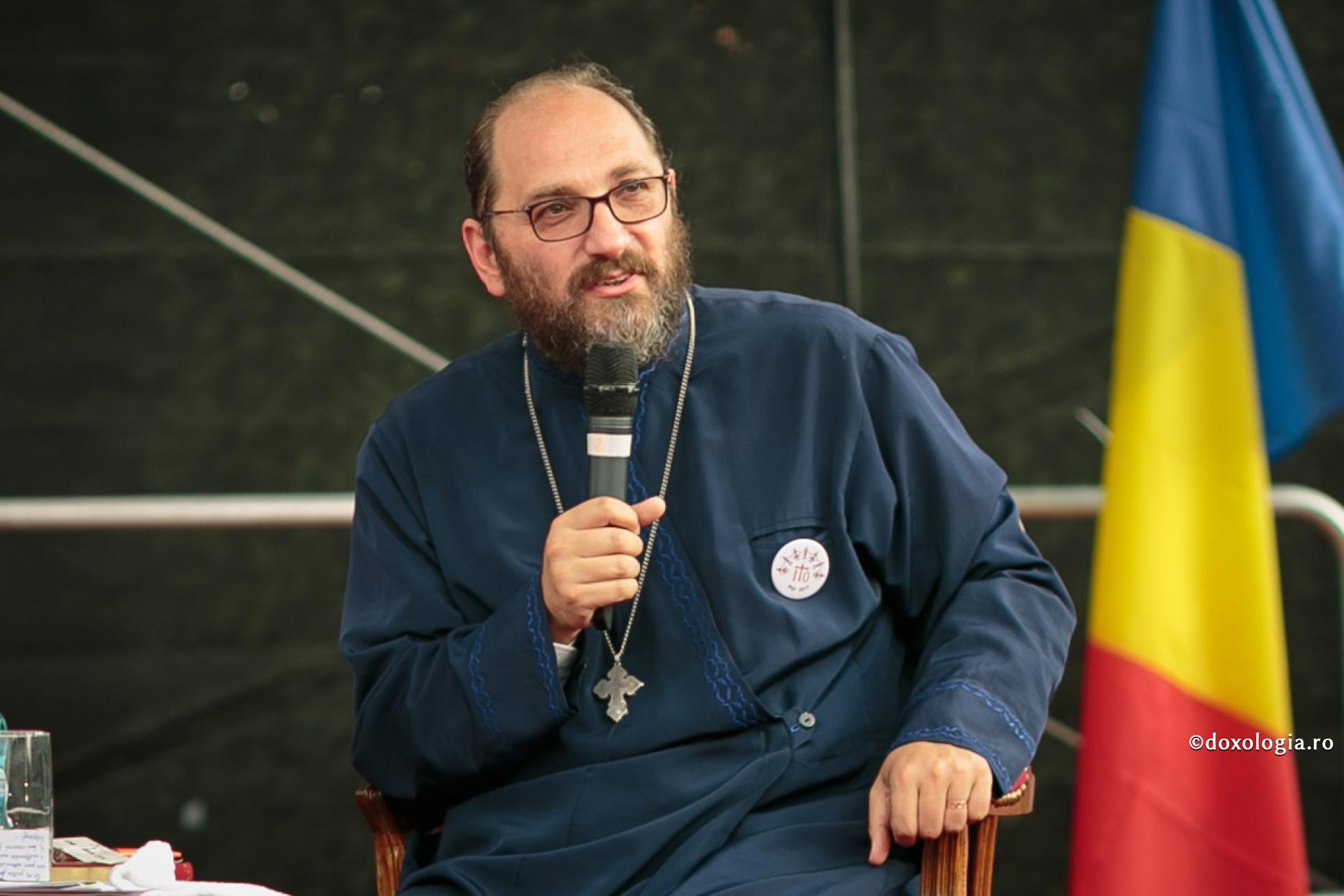 Foto: Claudiu Pântea (Video) „Trebuie să ieșim din această pandemie de teamă care cotropește România” – Părintele Constantin Necula