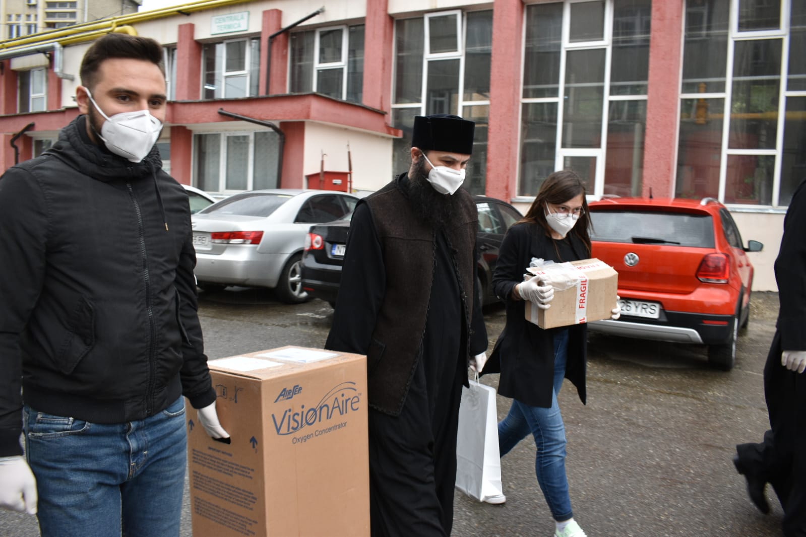 Donații importante pentru Spitalul Județean Neamț: monitoare multiparametru, concentratoare de oxigen și pulsoximetre Donații importante pentru Spitalul Județean Neamț: monitoare multiparametru, concentratoare de oxigen și pulsoximetre