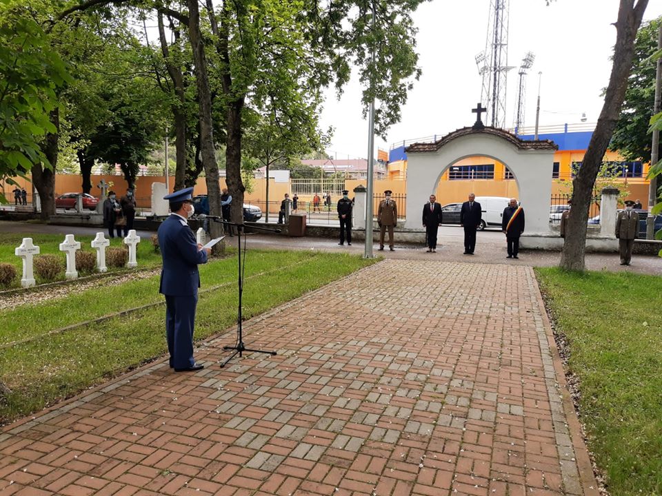 Ceremoniale dedicate eroilor neamului la Piatra Neamţ şi la Iaşi