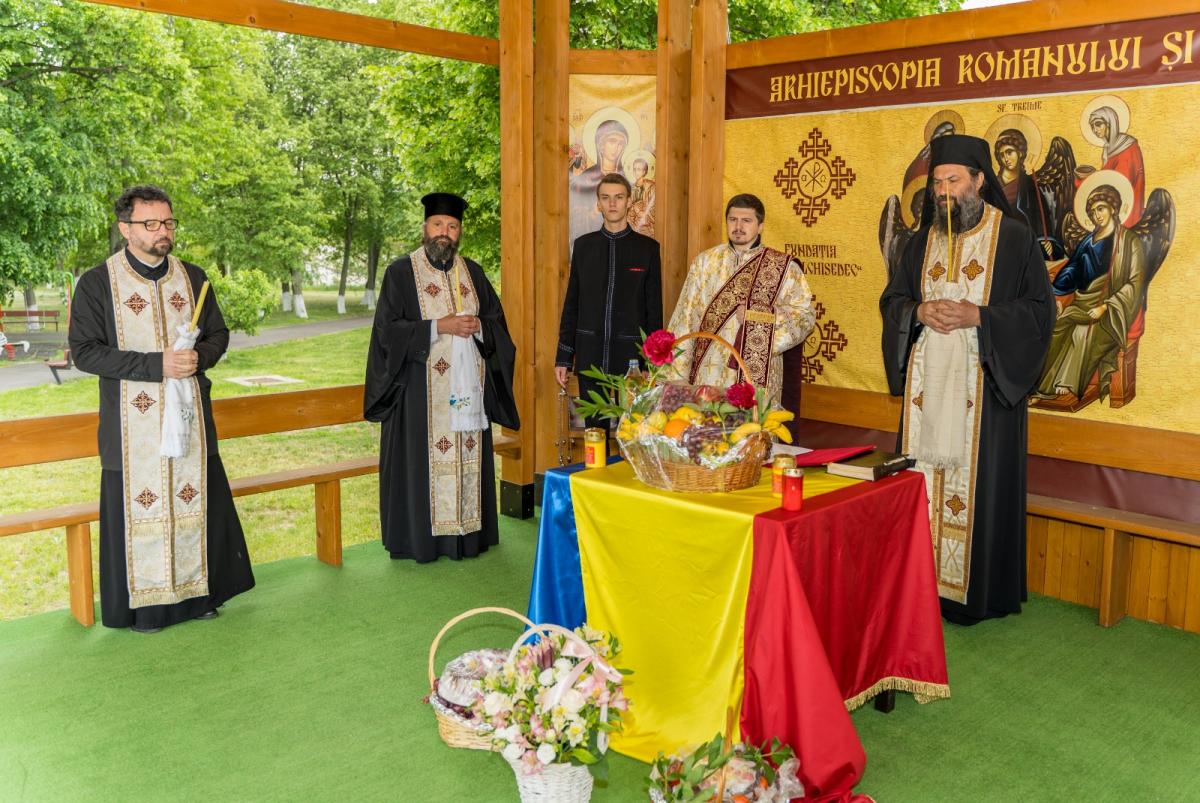 Episcopul Melchisedec Ștefănescu, comemorat la Roman