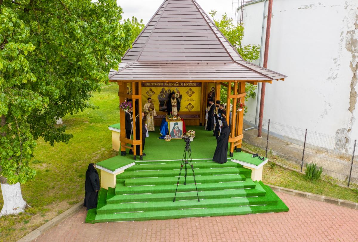 Episcopul Melchisedec Ștefănescu, comemorat la Roman