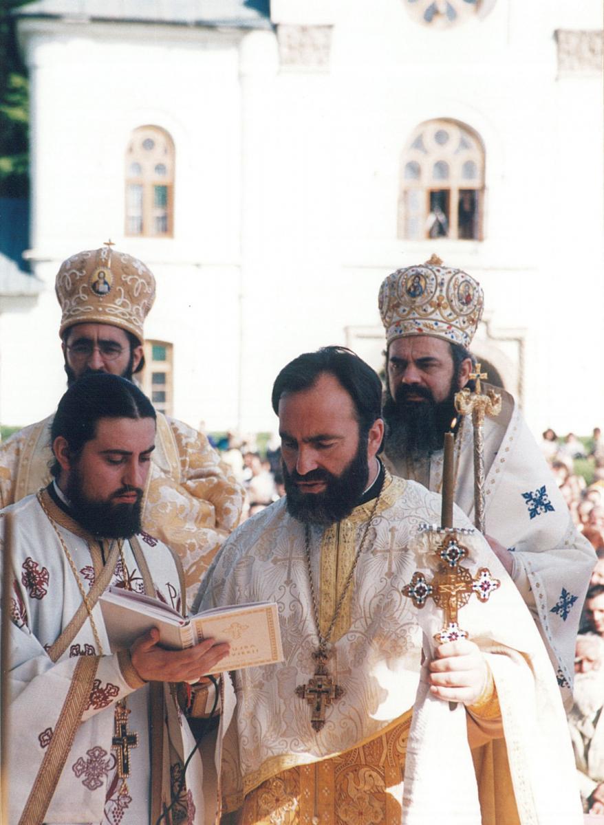 Înaltpreasfințitul Ioachim la două decenii de slujire ca arhiereu al lui Hristos Înaltpreasfințitul Ioachim la două decenii de slujire ca arhiereu al lui Hristos