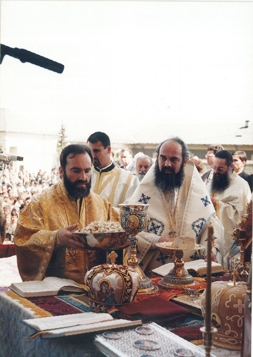 Înaltpreasfințitul Ioachim la două decenii de slujire ca arhiereu al lui Hristos Înaltpreasfințitul Ioachim la două decenii de slujire ca arhiereu al lui Hristos