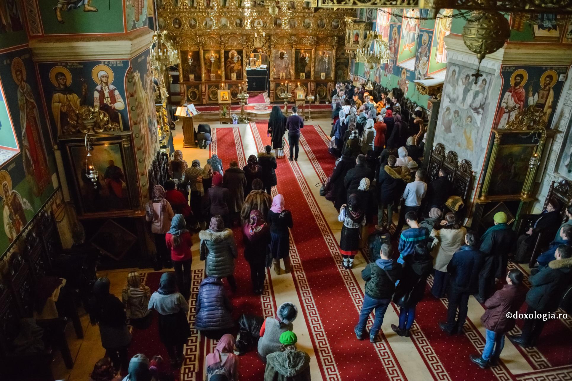 Rugăciunea în comun adună, întăreşte, coboară harul lui Dumnezeu