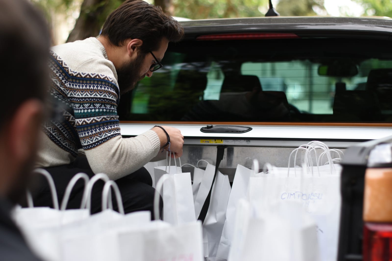 Fapte bune, în prima zi de la finalizarea stării de urgență Fapte bune, în prima zi de la finalizarea stării de urgență