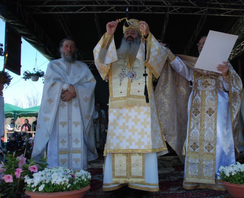 Biserica „Schimbarea la Față“ - Socola, resfințită după 15 ani de când a renăscut