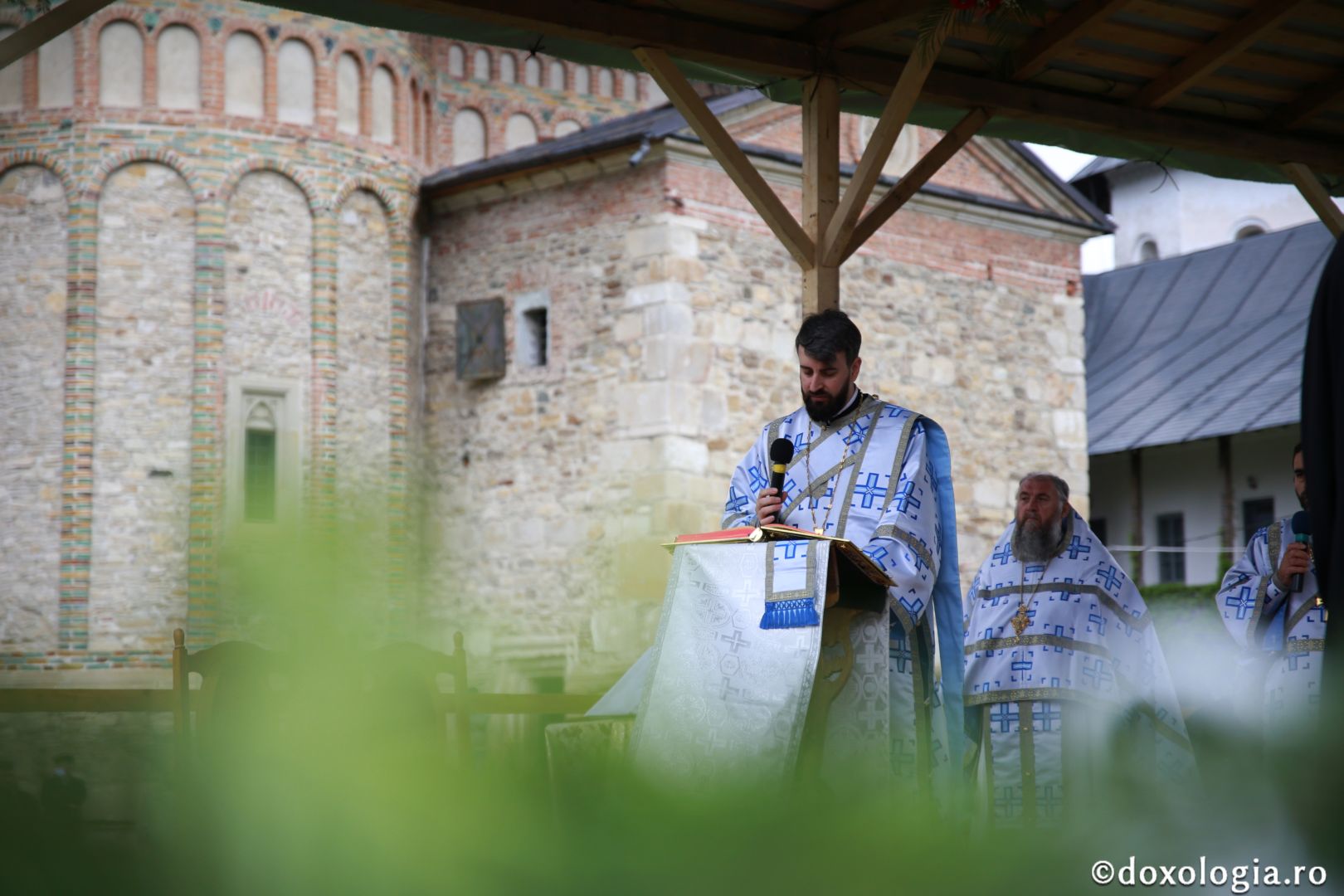 Înălțarea Domnului la Mănăstirea Neamț – IPS Teofan: „Taina Dumnezeieștii Liturghii este taina înălțării noastre la Cer”