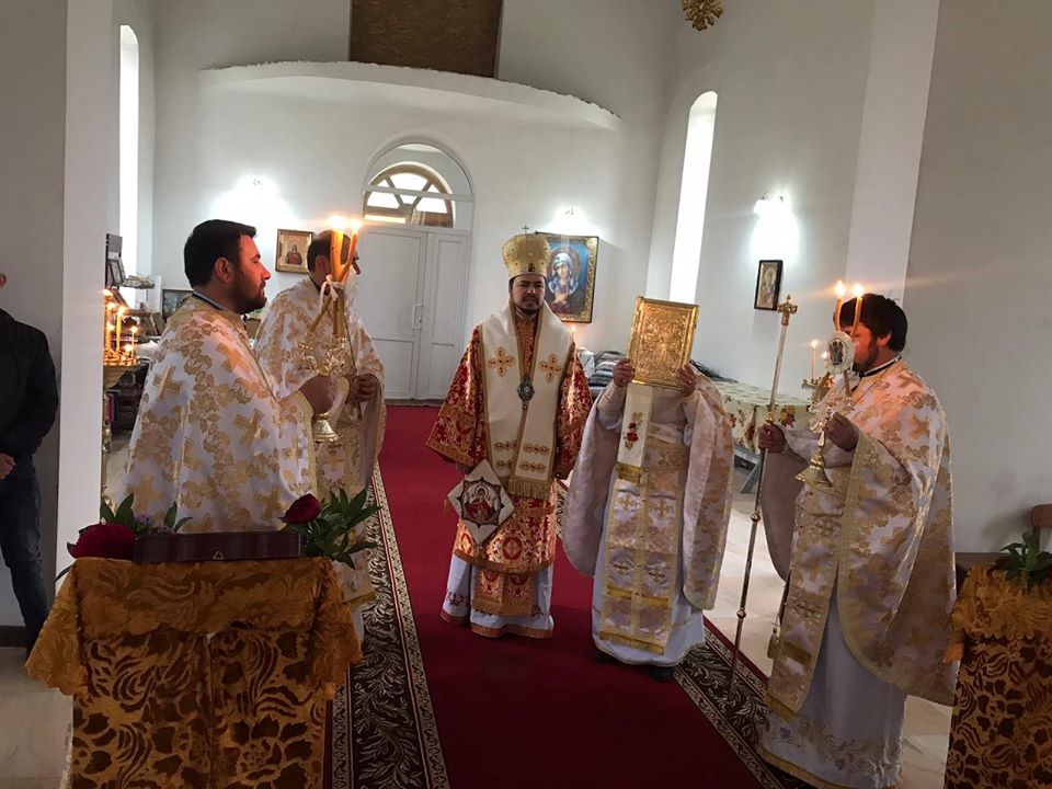 Liturghie arhierească la Taraclia de Salcie Liturghie arhierească la Taraclia de Salcie