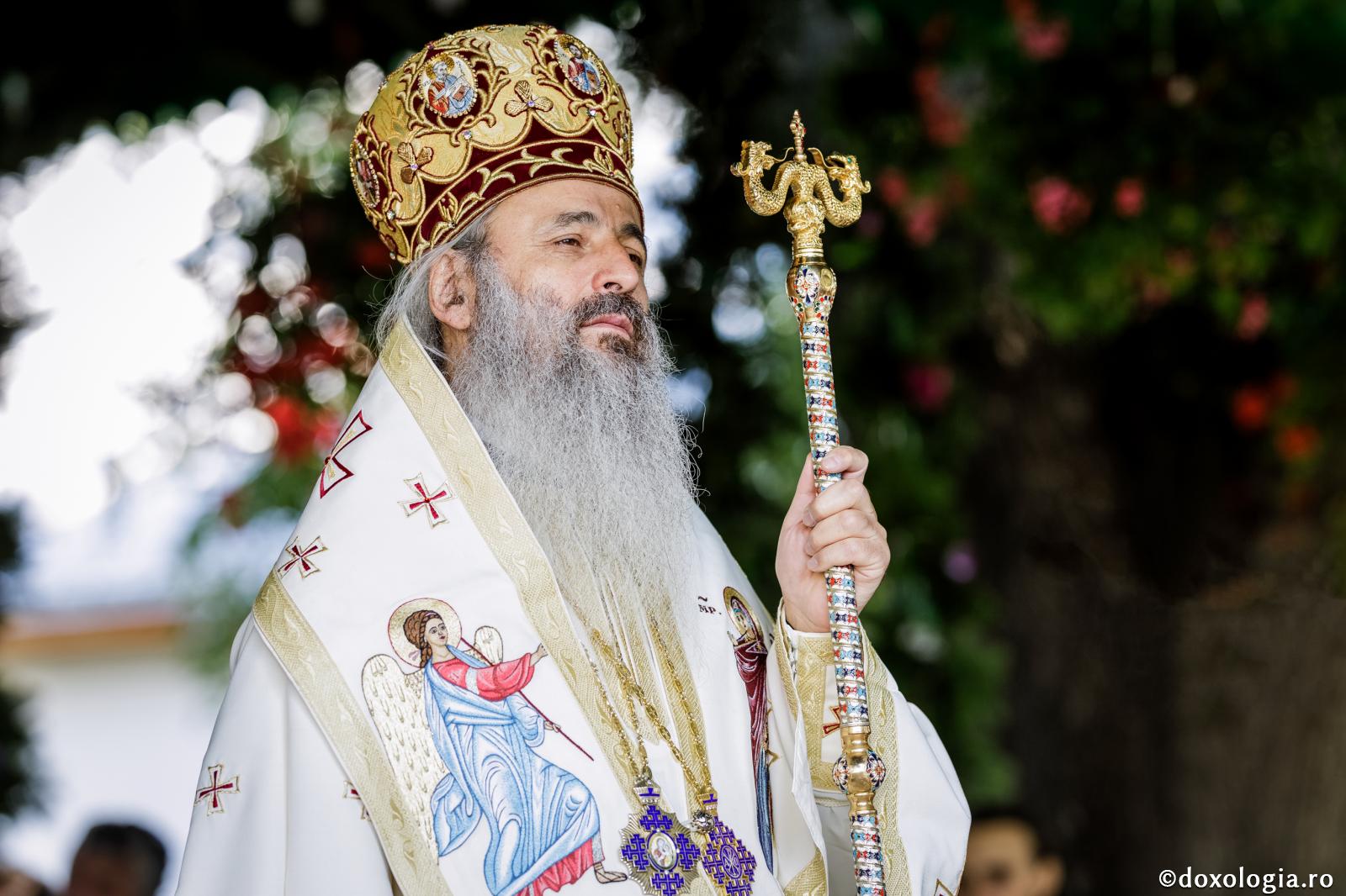 (Video) Înaltpreasfințitul Teofan - Predică la sărbătoarea Sfinților Împărați Constantin și Elena (Video) Înaltpreasfințitul Teofan - Predică la sărbătoarea Sfinților Împărați Constantin și Elena