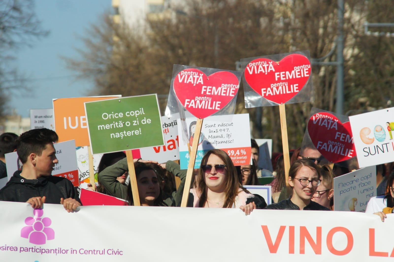 Marșul pentru viață 2020 în Episcopia Huşilor