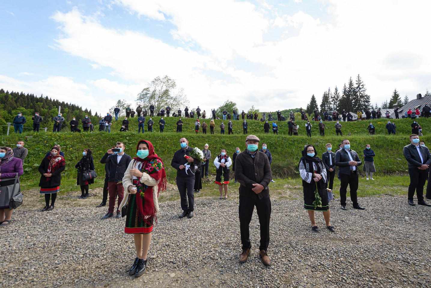 Ierarh înmormântat în vremea pandemiei. Cronică de la fața locului