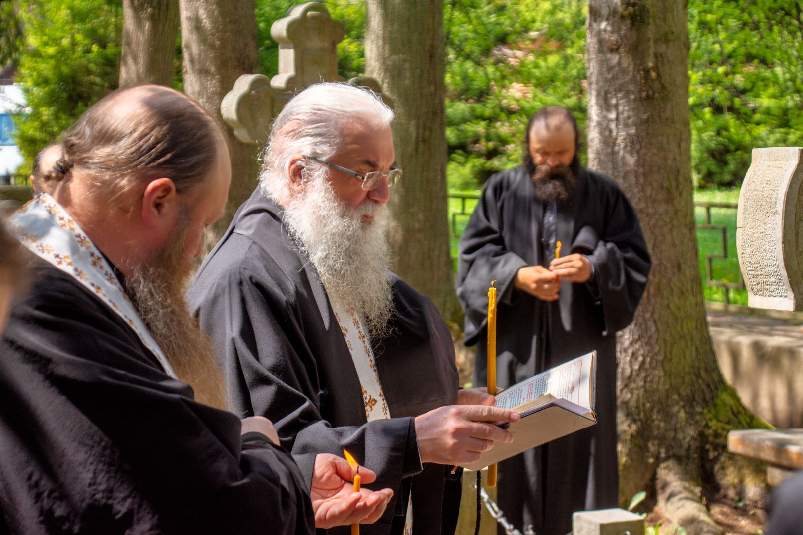 Parastas pentru maica Benedicta – acad. Zoe Dumitrescu-Bușulenga la 14 ani de la trecerea la cele veșnice